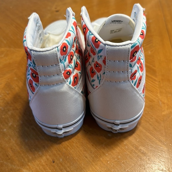 Men’s VANS Sneakers Sk8-Hi Poppy Flowers Floral Design White / Red Size 10 NEW - Picture 4 of 6